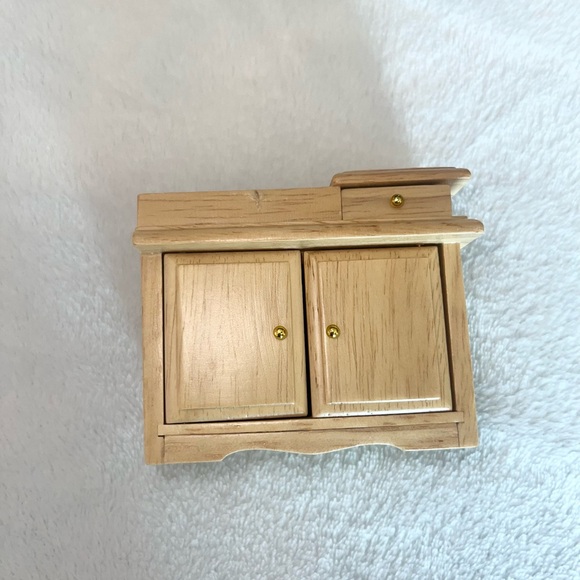 Miniature Dollhouse Light Brown Wooden Kitchen, Bathroom, Laundry Sink 1 Piece - Picture 1 of 7